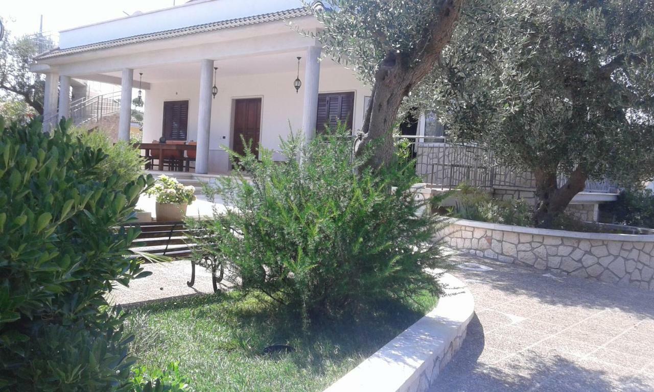 B & B La Mansarda Monopoli Exterior foto